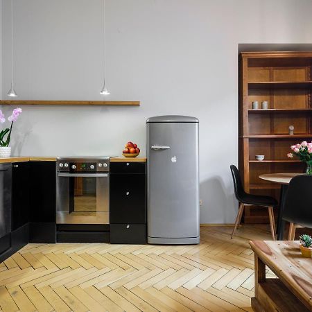 Cracwow Market Squere Apartment Краков Экстерьер фото