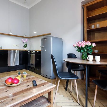 Cracwow Market Squere Apartment Краков Экстерьер фото